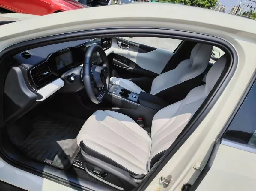 2025 BYD Seal06 BEV,autocango,china used car exporter,china ev exporter,chinese used car exporter,chinese used ev exporter