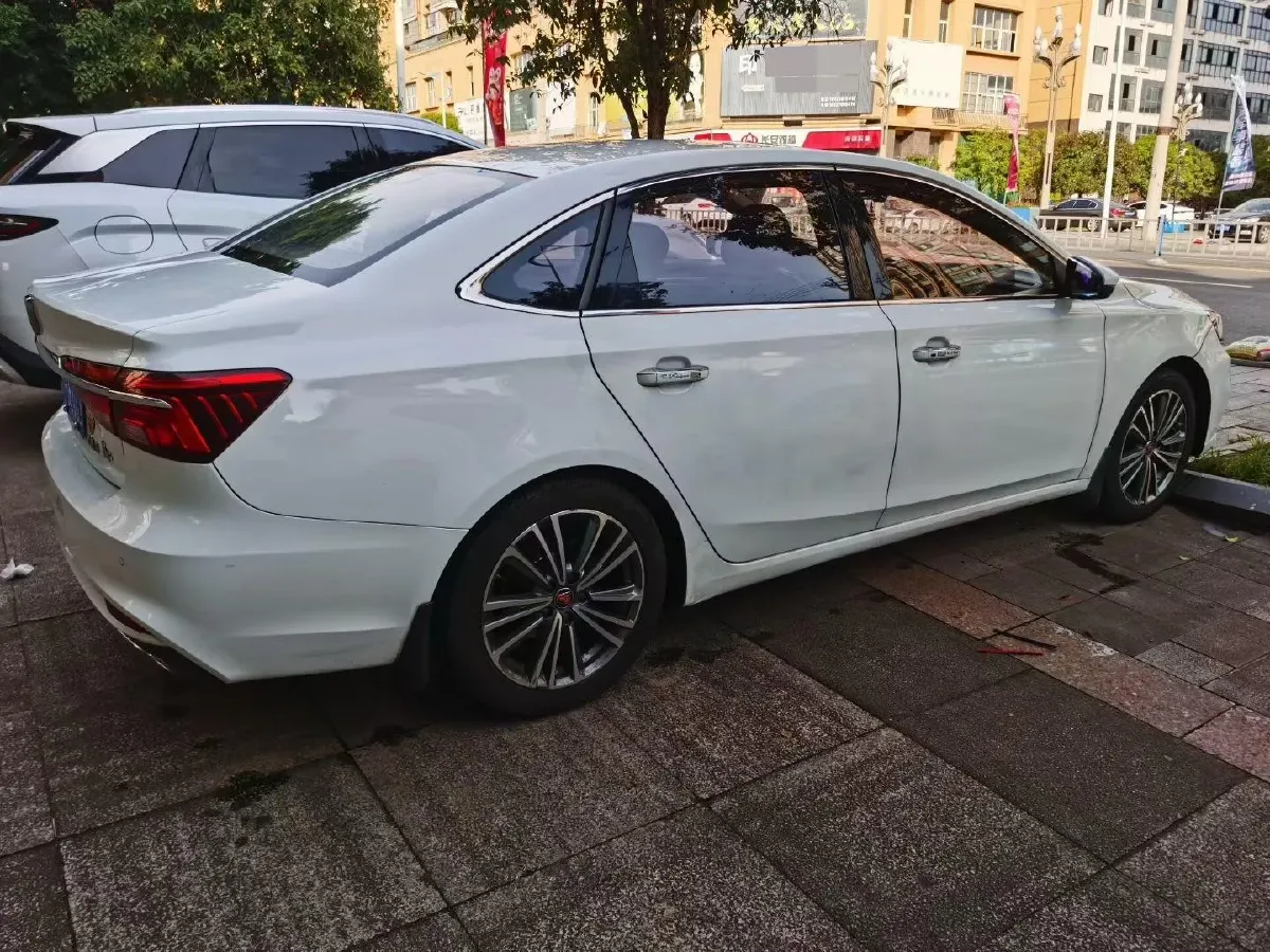 2020 Roewe i6 1.6L 125HP L4 CVT,autocango,china used car exporter,china ev exporter,chinese used car exporter,chinese used ev exporter