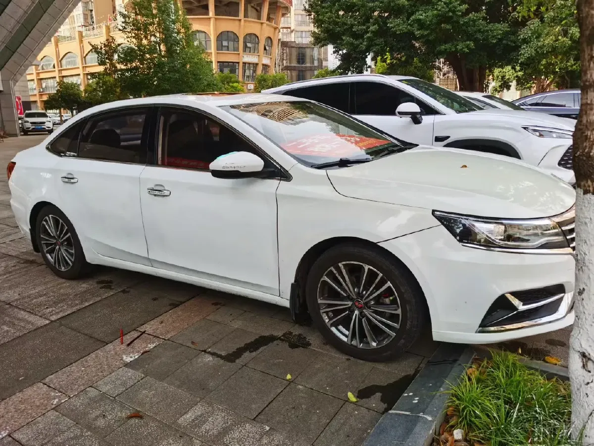 2020 Roewe i6 1.6L 125HP L4 CVT,autocango,china used car exporter,china ev exporter,chinese used car exporter,chinese used ev exporter