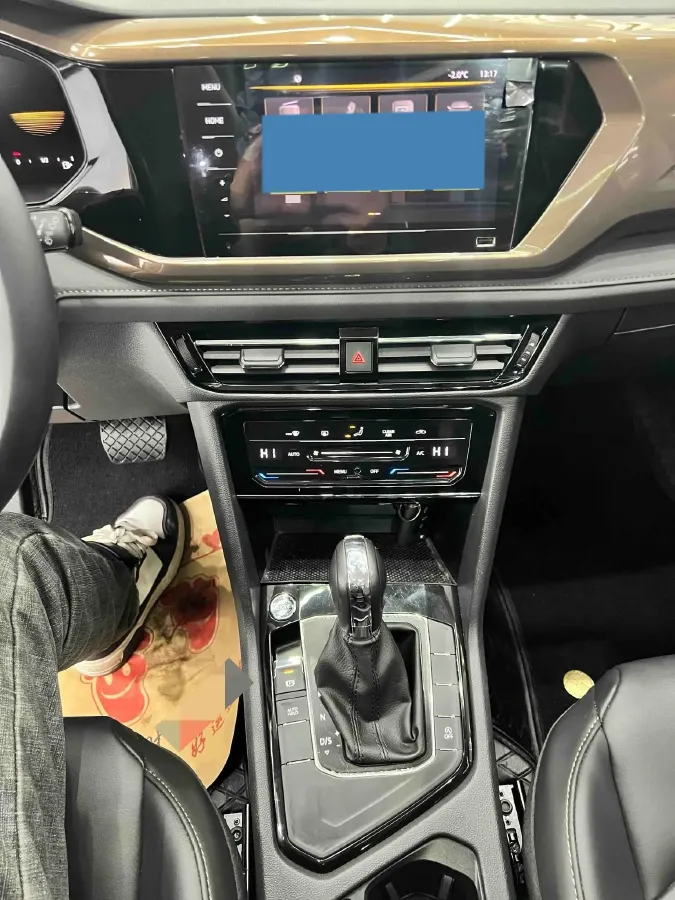 2022 Volkswagen Tharu 1.4T 150HP L4 7DCT,autocango,china used car exporter,china ev exporter,chinese used car exporter,chinese used ev exporter