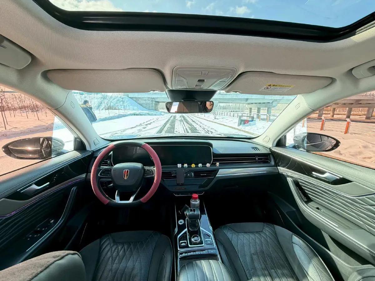 2022 HongQi HS5 2.0T 224HP L4 6AT,autocango,china used car exporter,china ev exporter,chinese used car exporter,chinese used ev exporter