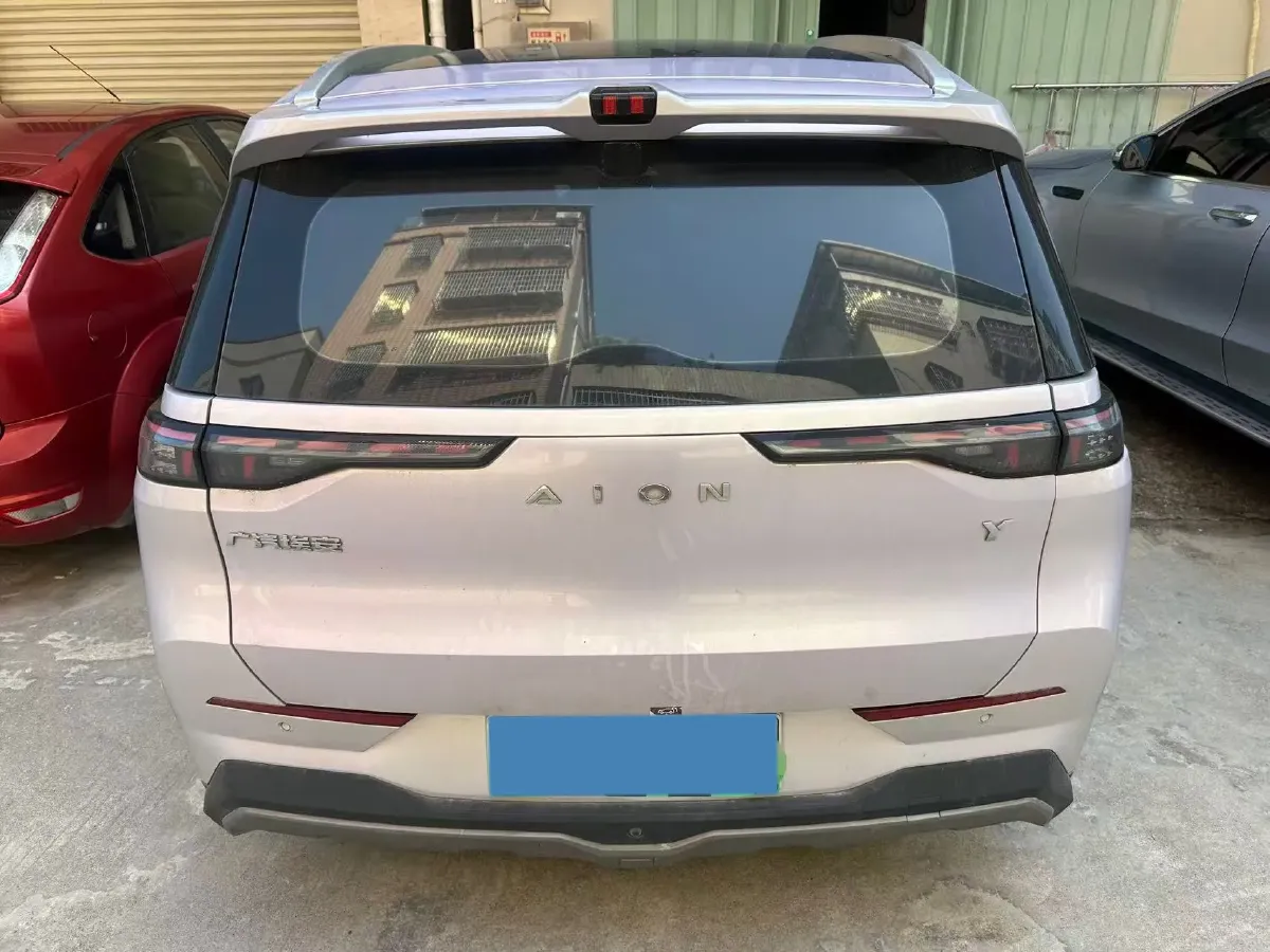 2022 Geely Okavango 1.8T 184HP L4 7DCT,autocango,china used car exporter,china ev exporter,chinese used car exporter,chinese used ev exporter