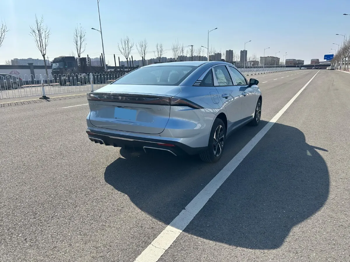 2025 Geely Galaxy L6 1.5L 112HP L4 1DHT PHEV 19.09KWH,autocango,china used car exporter,china ev exporter,chinese used car exporter,chinese used ev exporter