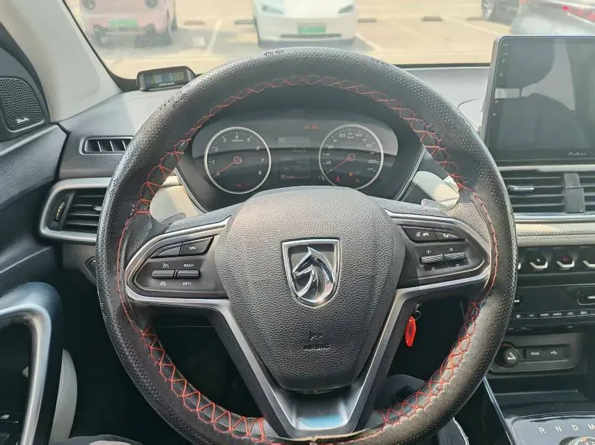 2018 BaoJun 530 1.5T 150HP L4 6MT,autocango,china used car exporter,china ev exporter,chinese used car exporter,chinese used ev exporter