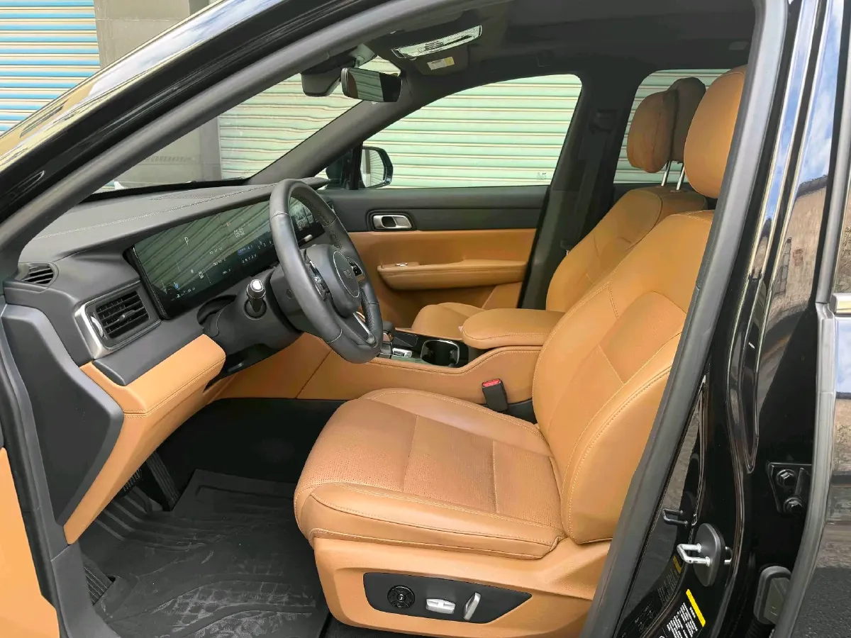 2021 Li ONE Range Extended 131HP REEV 40.5KWH,autocango,china used car exporter,china ev exporter,chinese used car exporter,chinese used ev exporter