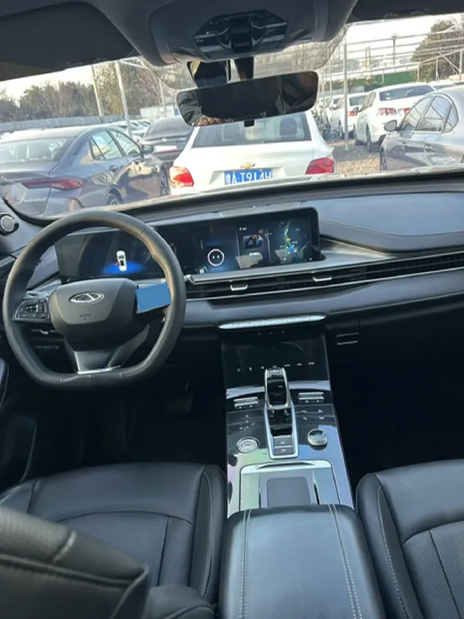 2021 Chery Tiggo 8 Plus 1.6T 197HP L4 7DCT,autocango,china used car exporter,china ev exporter,chinese used car exporter,chinese used ev exporter