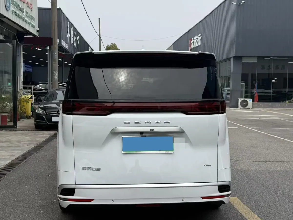 2024 Denza D9 1.5T 139HP L4 E-CVT PHEV 20.39KWH,autocango,china used car exporter,china ev exporter,chinese used car exporter,chinese used ev exporter