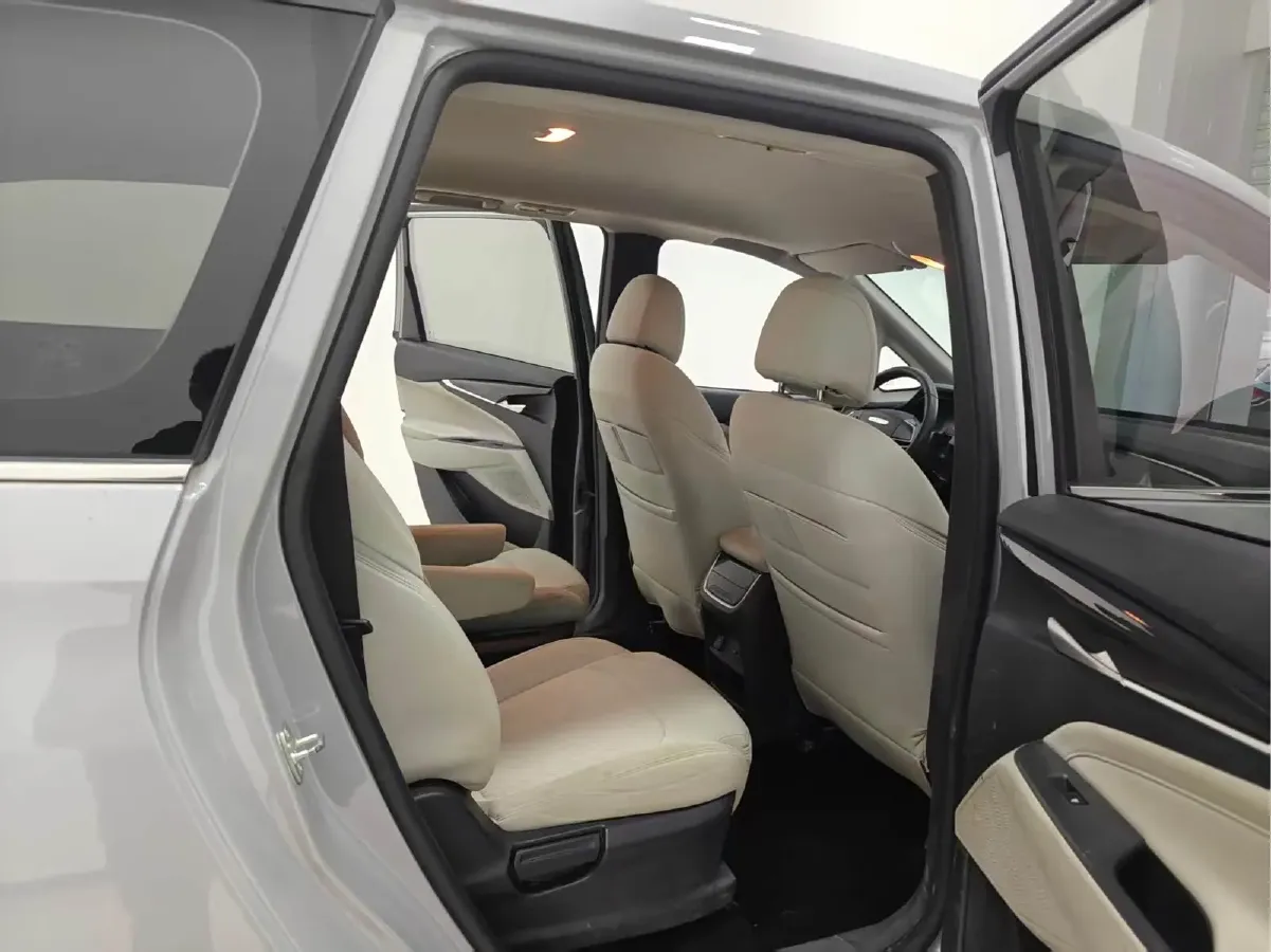 2022 MAXUS G50 1.5T 169HP L4 7DCT,autocango,china used car exporter,china ev exporter,chinese used car exporter,chinese used ev exporter