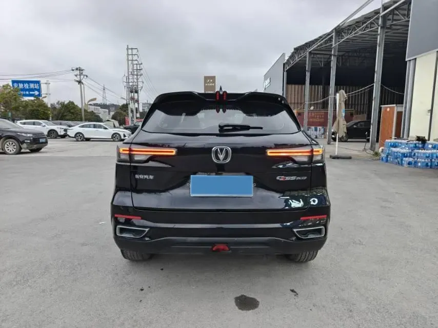 2022 ChangAn CS55 Plus 1.5T 180HP L4 7DCT,autocango,china used car exporter,china ev exporter,chinese used car exporter,chinese used ev exporter