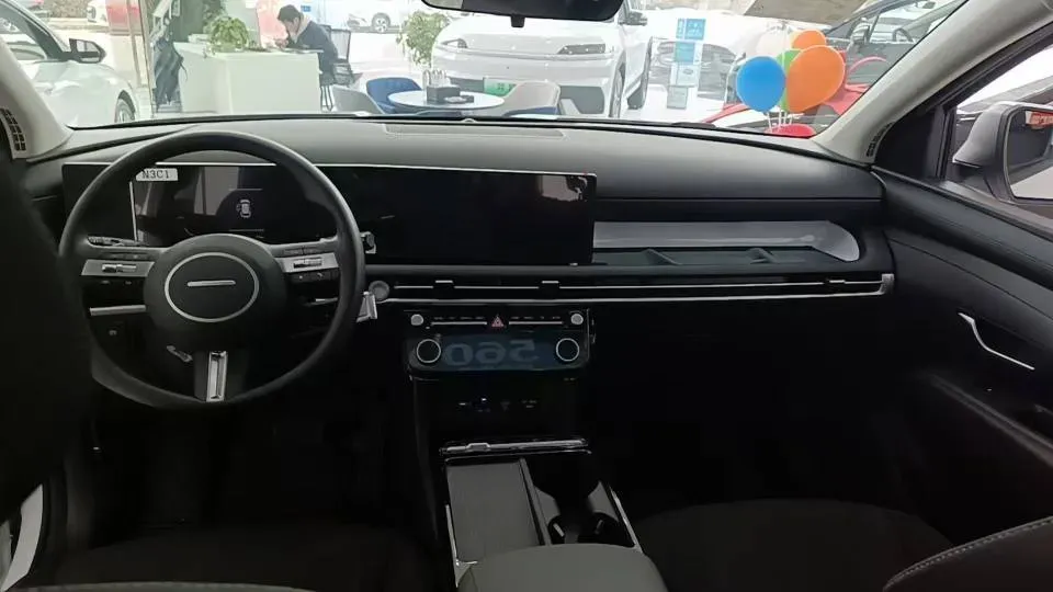 2025 Hyundai Tucson 1.5T 200HP L4 8AT,autocango,china used car exporter,china ev exporter,chinese used car exporter,chinese used ev exporter