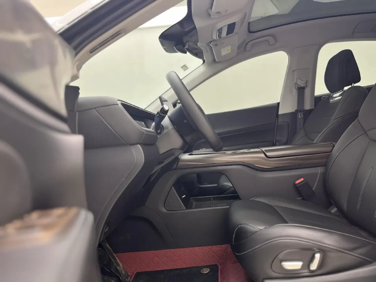 2023 Xpeng G6 BEV 66KWH,autocango,china used car exporter,china ev exporter,chinese used car exporter,chinese used ev exporter