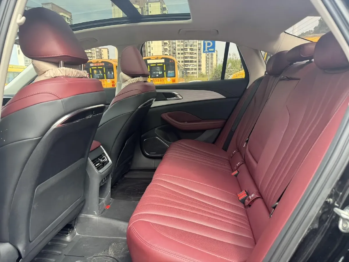 2025 HongQi H5 1.5T 169HP L4 7DCT,autocango,china used car exporter,china ev exporter,chinese used car exporter,chinese used ev exporter