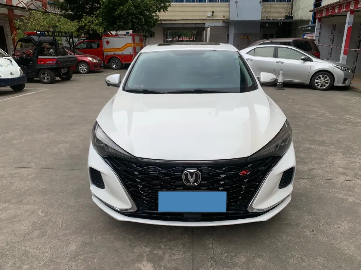 2021 ChangAn Eado 1.4T 160HP L4 7DCT,autocango,china used car exporter,china ev exporter,chinese used car exporter,chinese used ev exporter