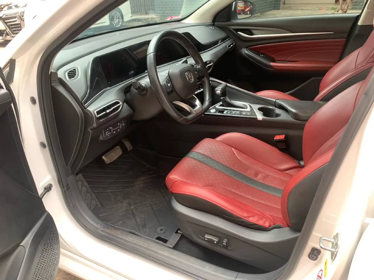 2021 ChangAn Eado 1.4T 160HP L4 7DCT,autocango,china used car exporter,china ev exporter,chinese used car exporter,chinese used ev exporter