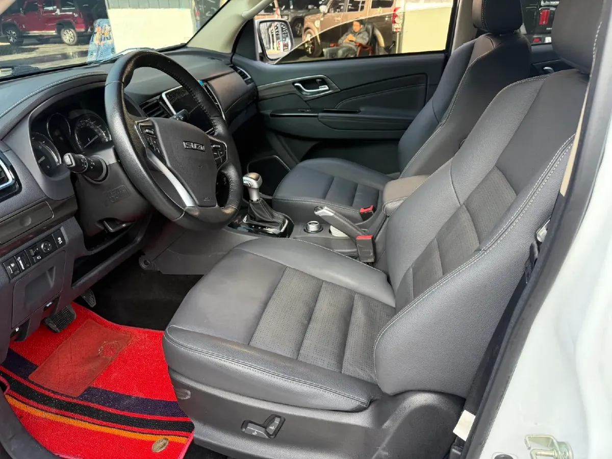 2020 Isuzu Mu-X 1.9T 166HP L4 6AT,autocango,china used car exporter,china ev exporter,chinese used car exporter,chinese used ev exporter