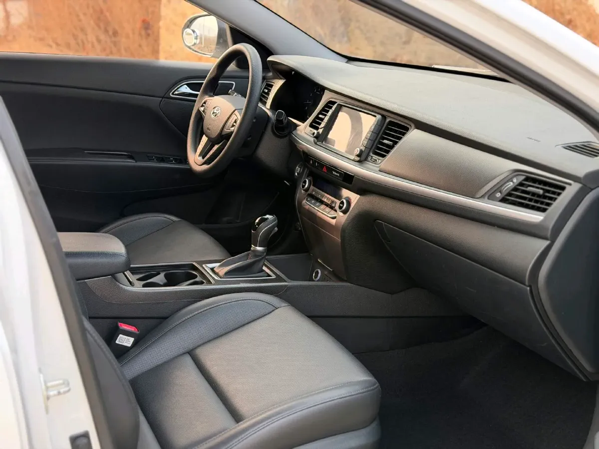 2019 Hyundai Mistra 1.8L 143HP L4 6AT,autocango,china used car exporter,china ev exporter,chinese used car exporter,chinese used ev exporter