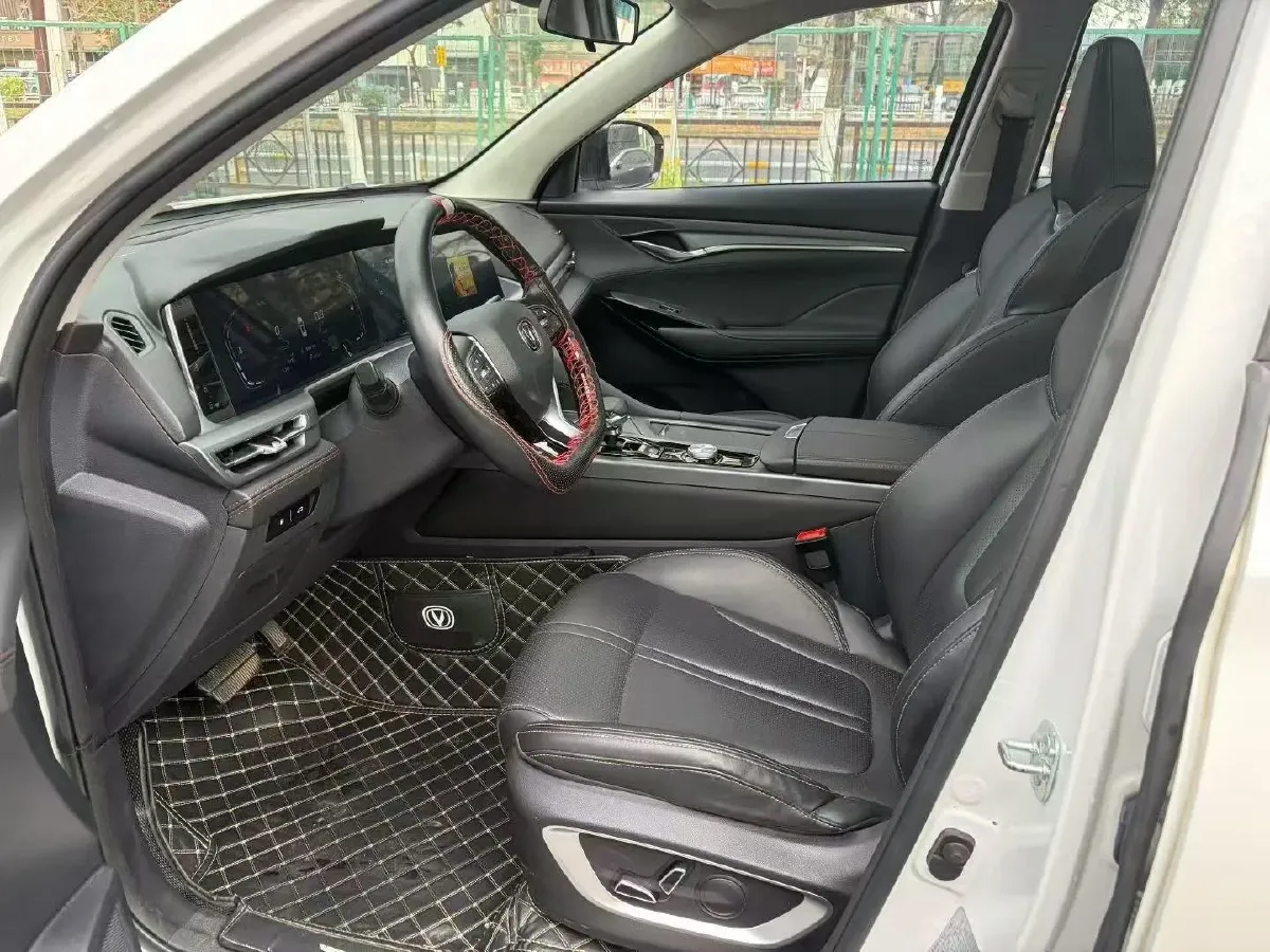 2021 ChangAn CS75 Plus 1.5T 178HP L4 6AT,autocango,china used car exporter,china ev exporter,chinese used car exporter,chinese used ev exporter