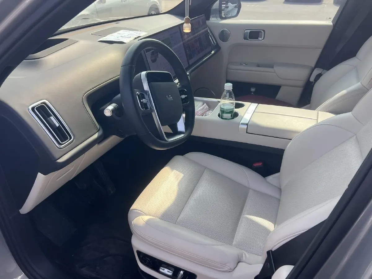 2023 Li L7 Range Extended 154HP REEV 40.9KWH,autocango,china used car exporter,china ev exporter,chinese used car exporter,chinese used ev exporter