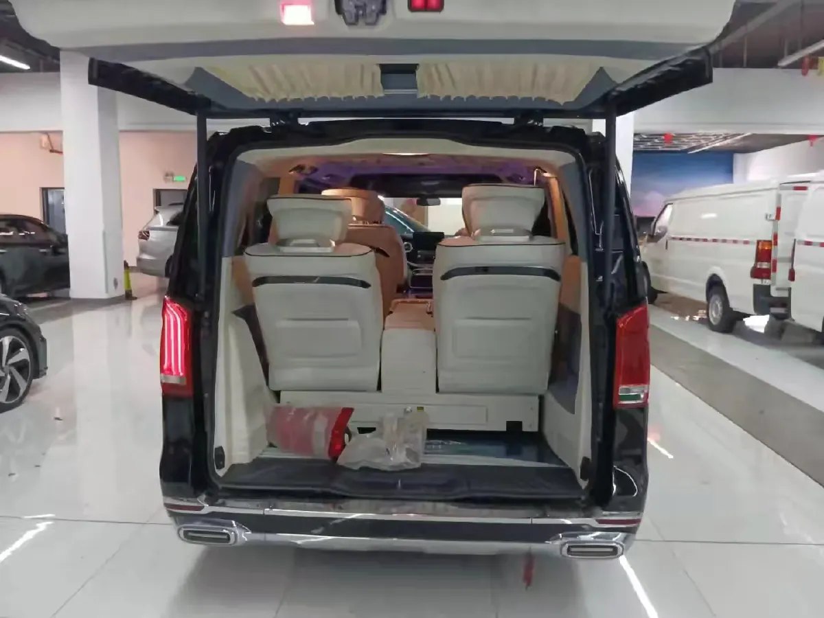 2021 Mercedes-Benz Vito 2.0T 211HP L4 9AT,autocango,china used car exporter,china ev exporter,chinese used car exporter,chinese used ev exporter