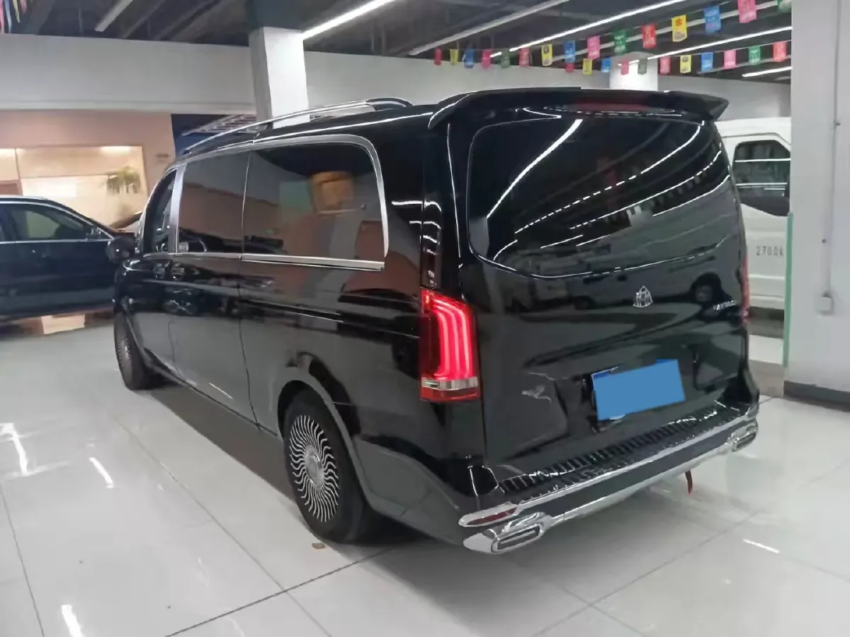 2021 Mercedes-Benz Vito 2.0T 211HP L4 9AT,autocango,china used car exporter,china ev exporter,chinese used car exporter,chinese used ev exporter