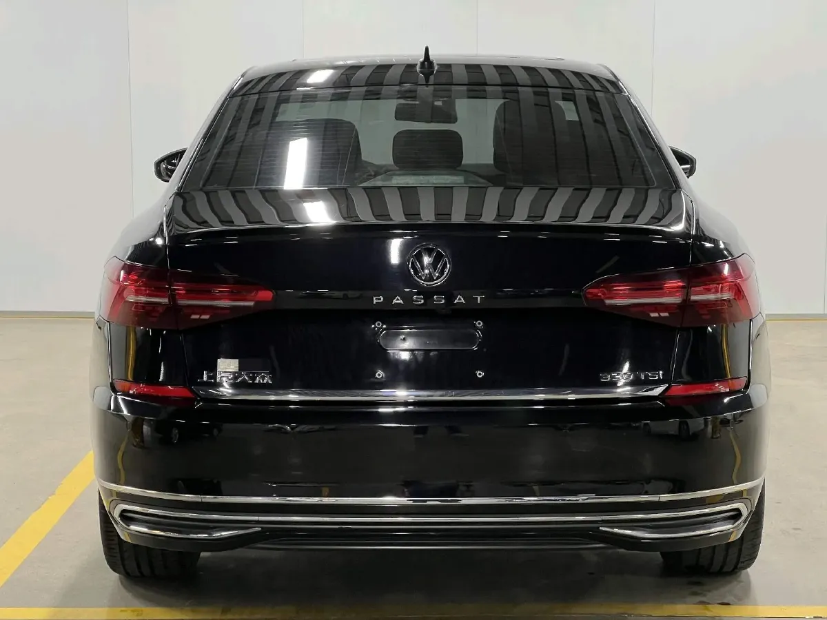 2021 Volkswagen Passat 2.0T 186HP L4 7DCT,autocango,china used car exporter,china ev exporter,chinese used car exporter,chinese used ev exporter