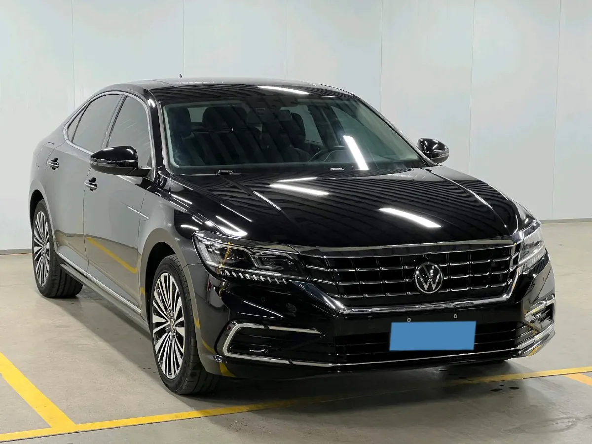 2021 Volkswagen Passat 2.0T 186HP L4 7DCT,autocango,china used car exporter,china ev exporter,chinese used car exporter,chinese used ev exporter