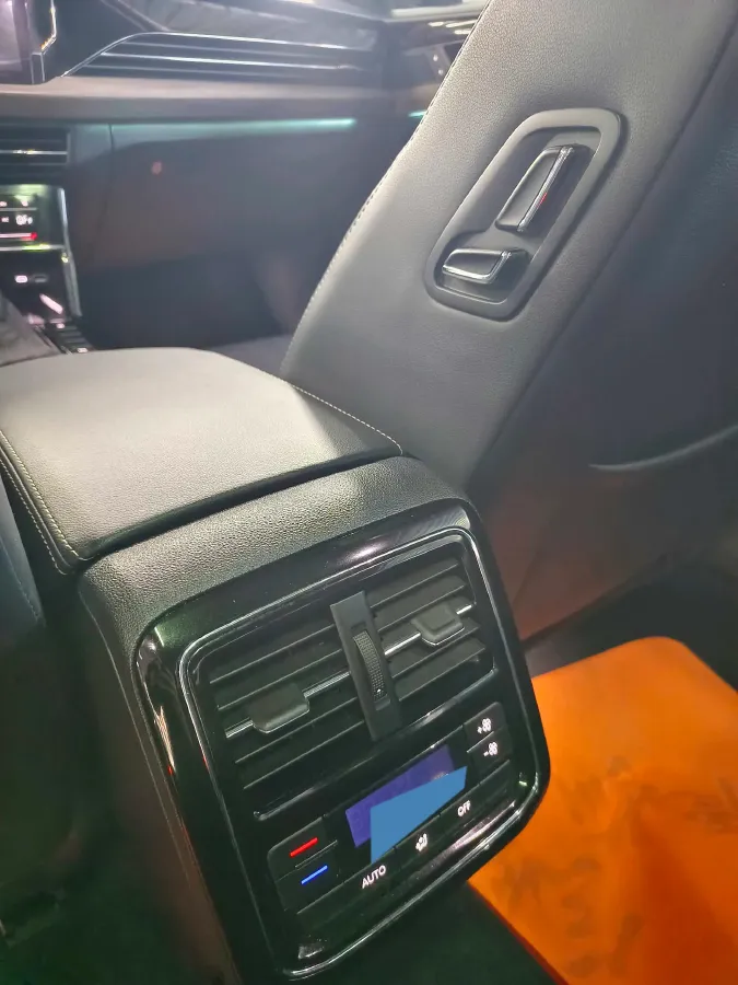 2021 Volkswagen Passat 2.0T 186HP L4 7DCT,autocango,china used car exporter,china ev exporter,chinese used car exporter,chinese used ev exporter