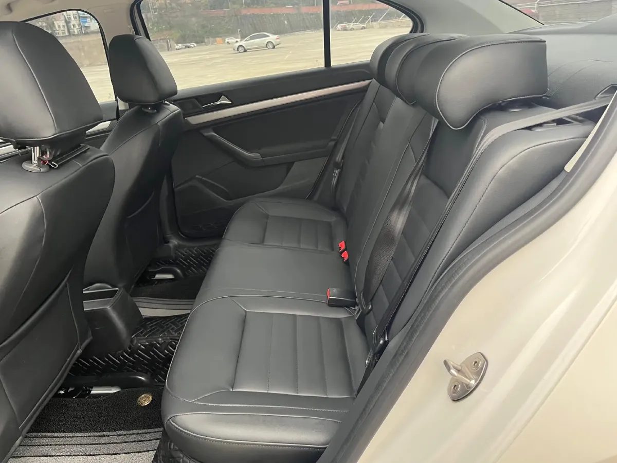 2022 BeiJing Auto X7 1.5T 188HP L4 7DCT,autocango,china used car exporter,china ev exporter,chinese used car exporter,chinese used ev exporter