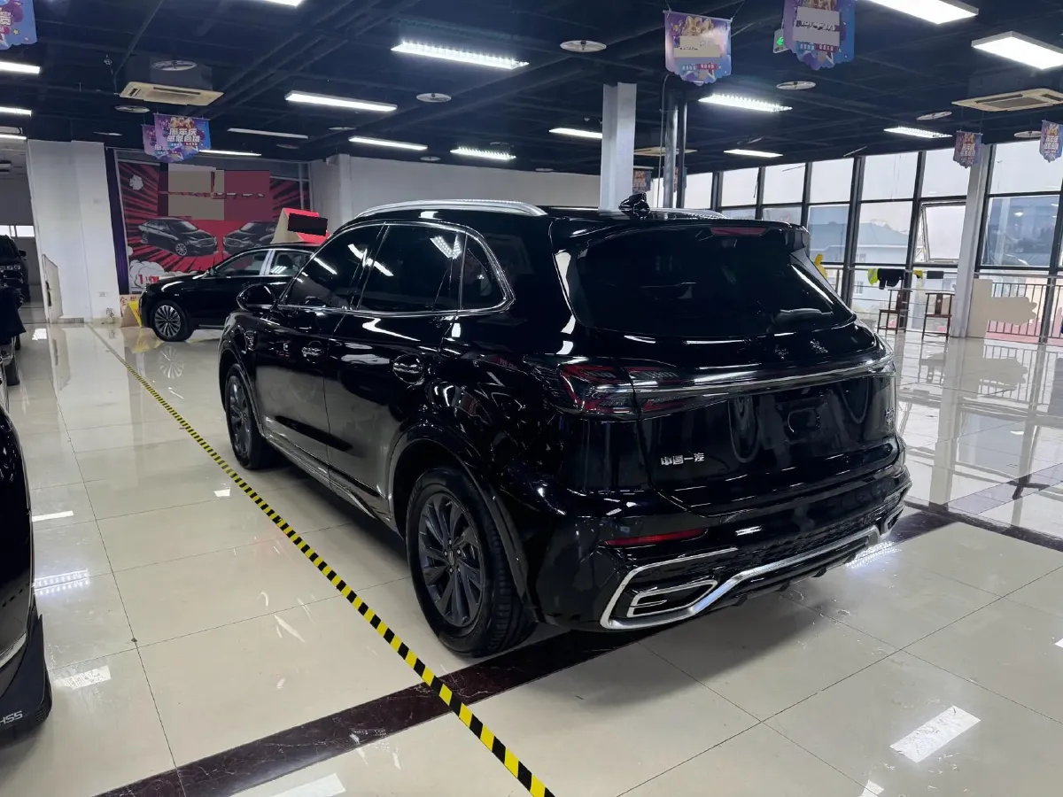 2023 HongQi HS5 2.0T 252HP L4 8AT,autocango,china used car exporter,china ev exporter,chinese used car exporter,chinese used ev exporter