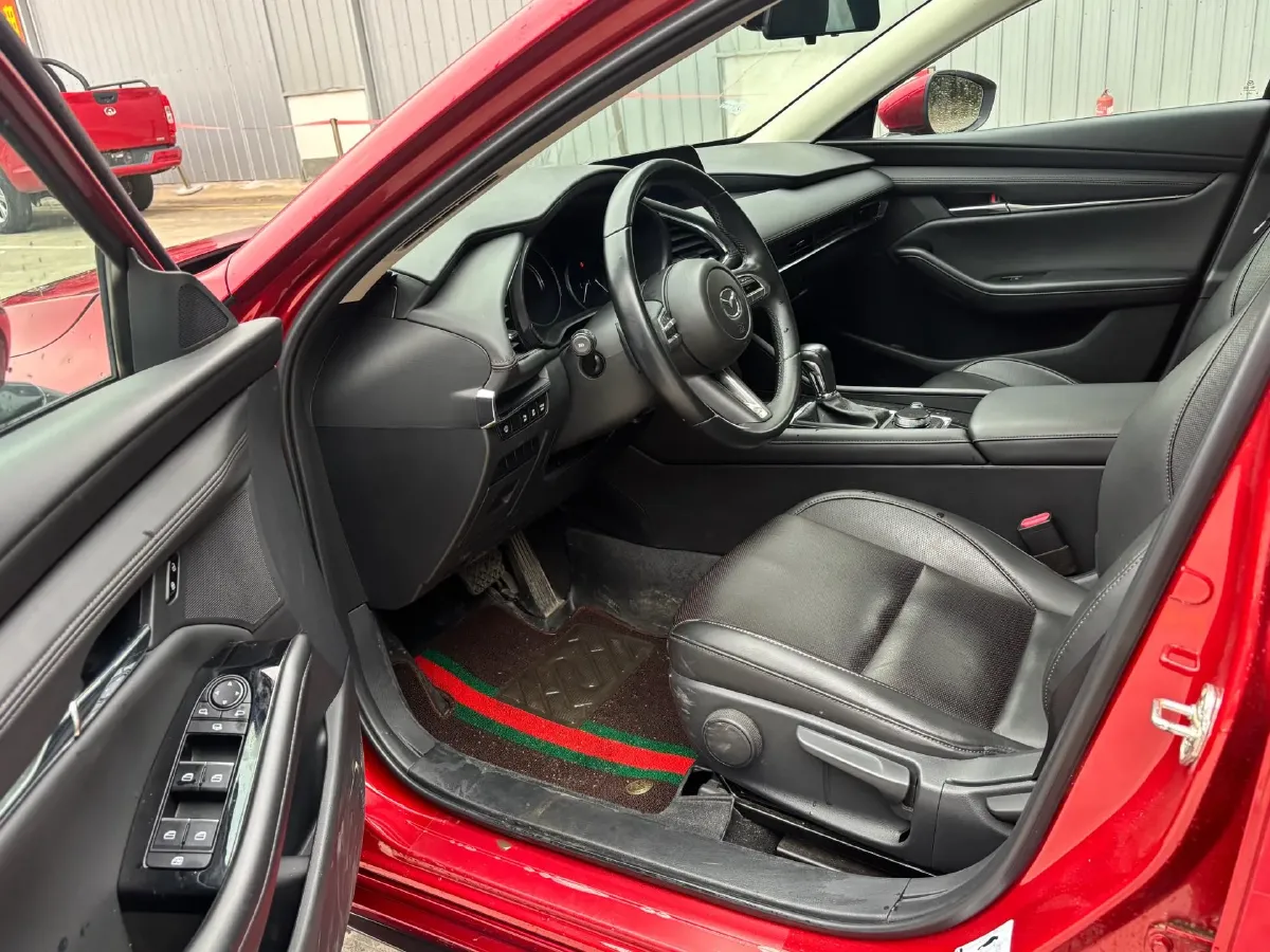 2022 Mazda 3 Axela 2.0L 158HP L4 6AT,autocango,china used car exporter,china ev exporter,chinese used car exporter,chinese used ev exporter