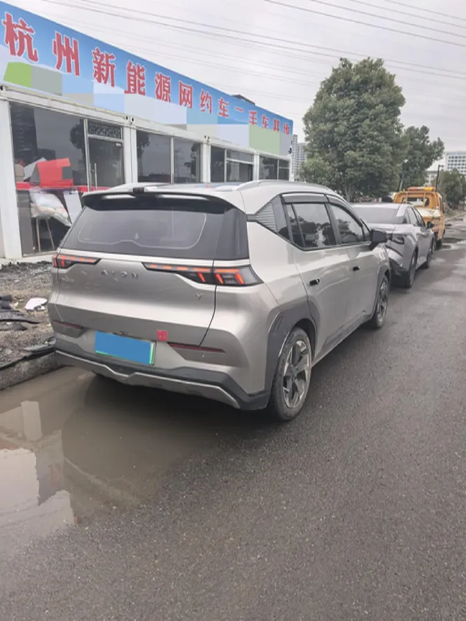 2022 Geely Okavango 1.8T 184HP L4 7DCT,autocango,china used car exporter,china ev exporter,chinese used car exporter,chinese used ev exporter