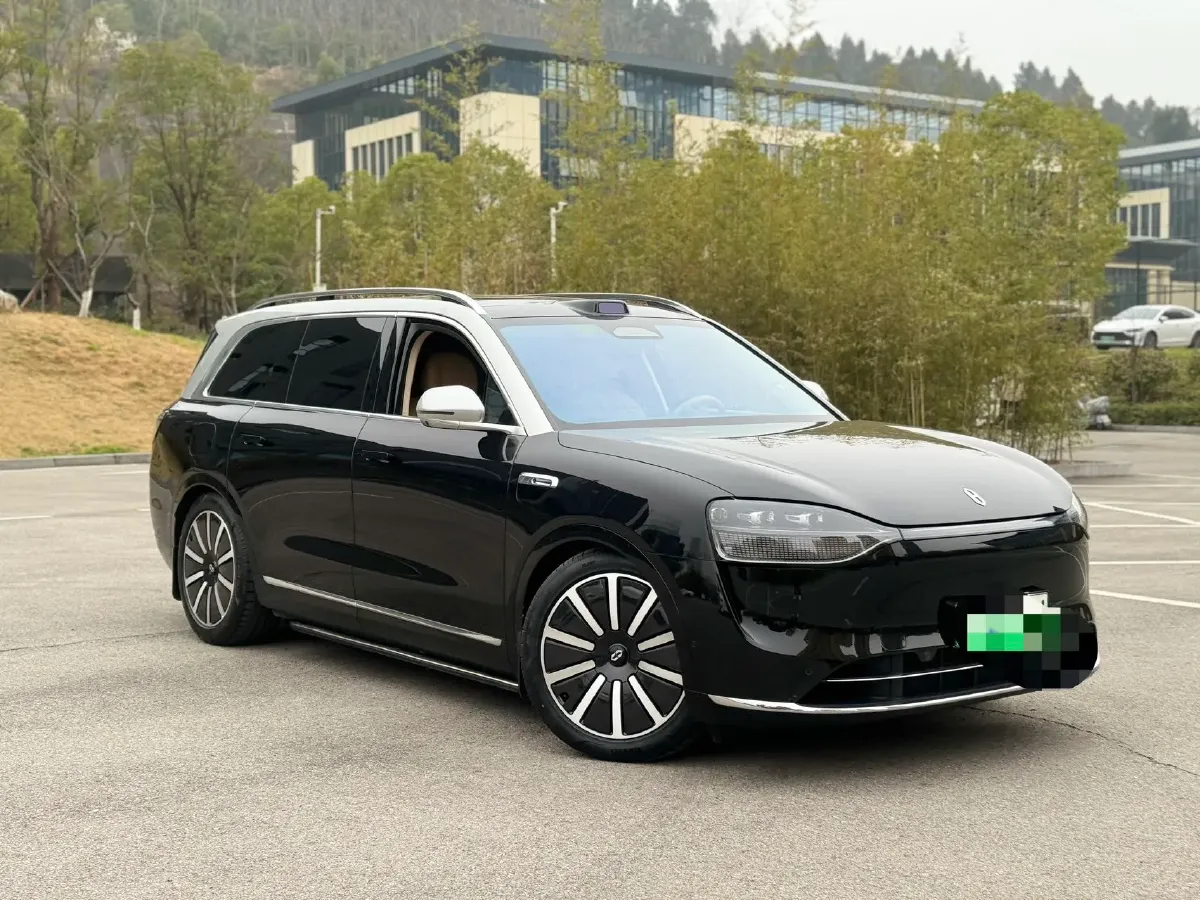 2025 AITO AITO M9 REEV 160HP REEV 52KWH,autocango,china used car exporter,china ev exporter,chinese used car exporter,chinese used ev exporter