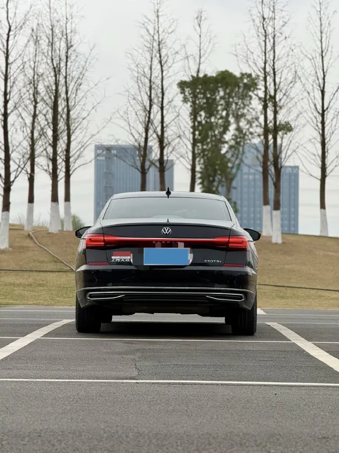 2023 Volkswagen Passat 2.0T 186HP L4 7DCT,autocango,china used car exporter,china ev exporter,chinese used car exporter,chinese used ev exporter