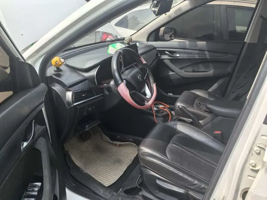 2019 BaoJun 360 1.5L 105HP L4 CVT,autocango,china used car exporter,china ev exporter,chinese used car exporter,chinese used ev exporter