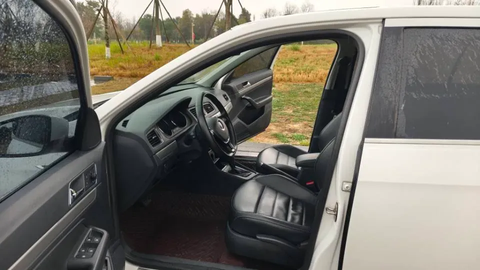 2017 Buick Excelle 1.5L 114HP L4 6AT,autocango,china used car exporter,china ev exporter,chinese used car exporter,chinese used ev exporter