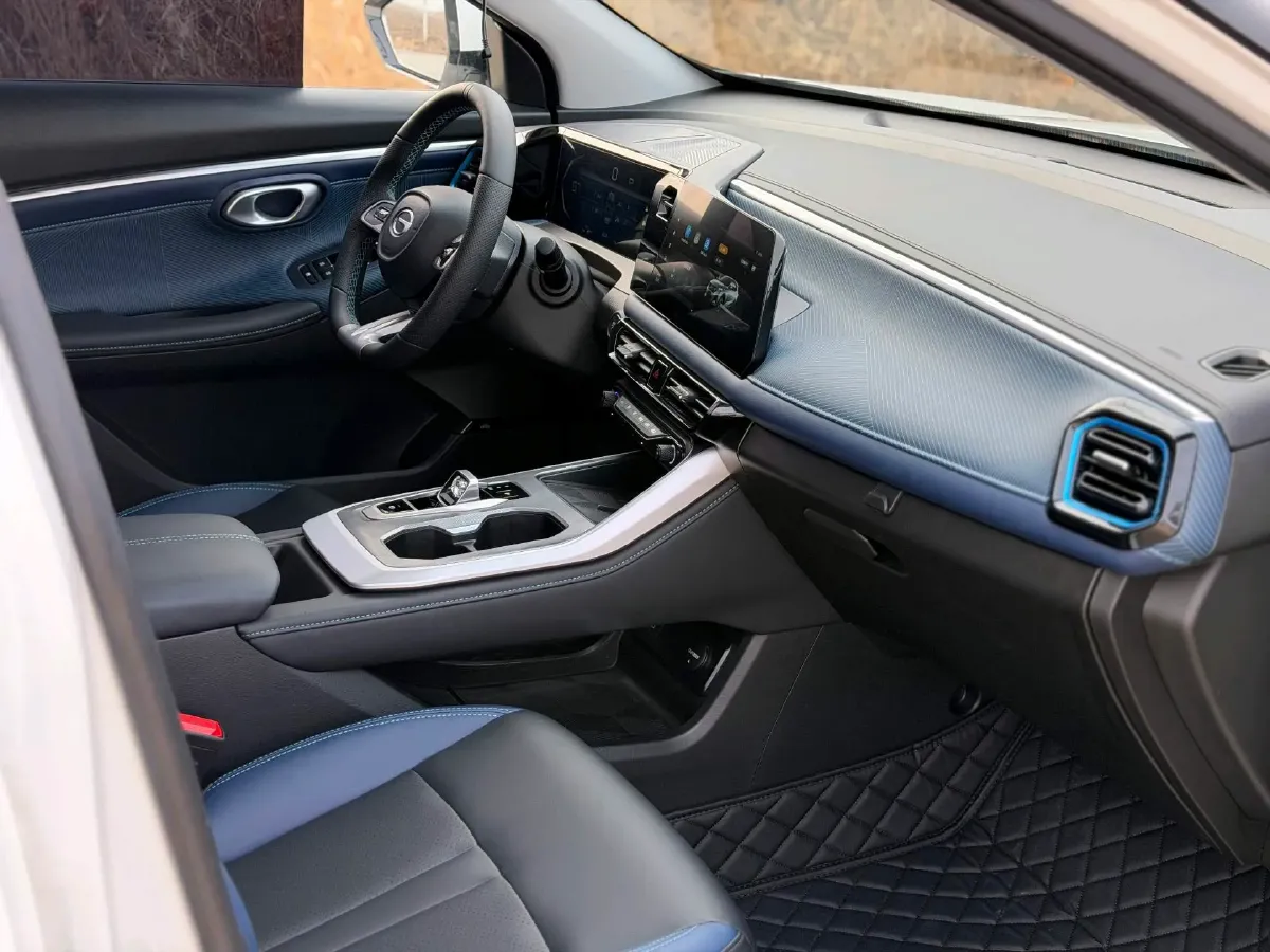 2023 GAC Trumpchi GS3 1.5T 177HP L4 7DCT,autocango,china used car exporter,china ev exporter,chinese used car exporter,chinese used ev exporter