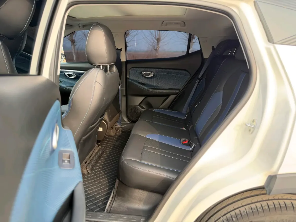 2023 GAC Trumpchi GS3 1.5T 177HP L4 7DCT,autocango,china used car exporter,china ev exporter,chinese used car exporter,chinese used ev exporter