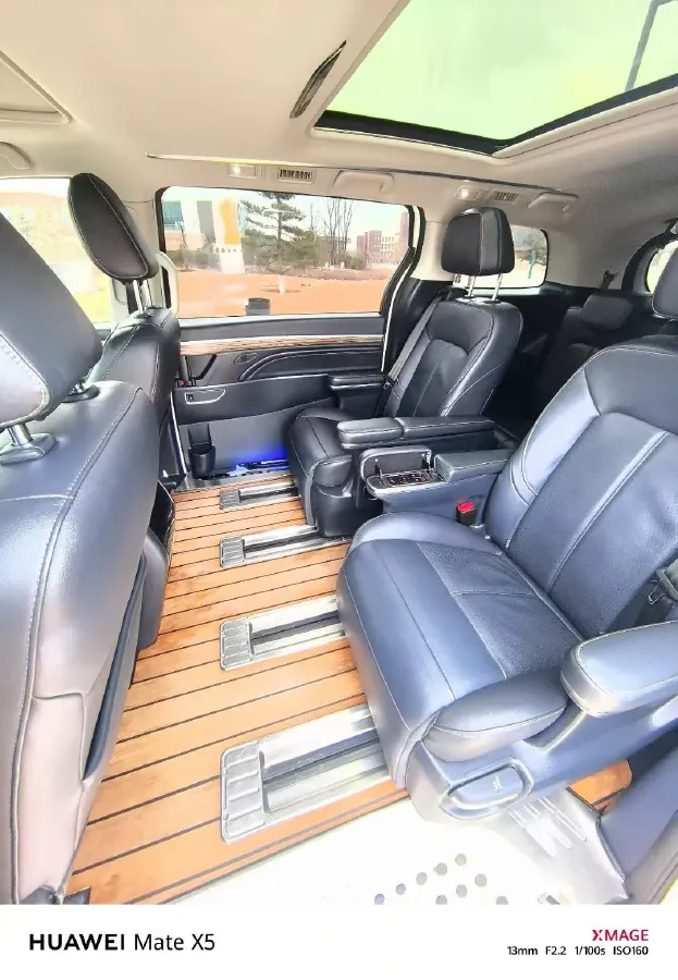 2021 GAC Trumpchi M8 2.0T 252HP L4 8AT,autocango,china used car exporter,china ev exporter,chinese used car exporter,chinese used ev exporter