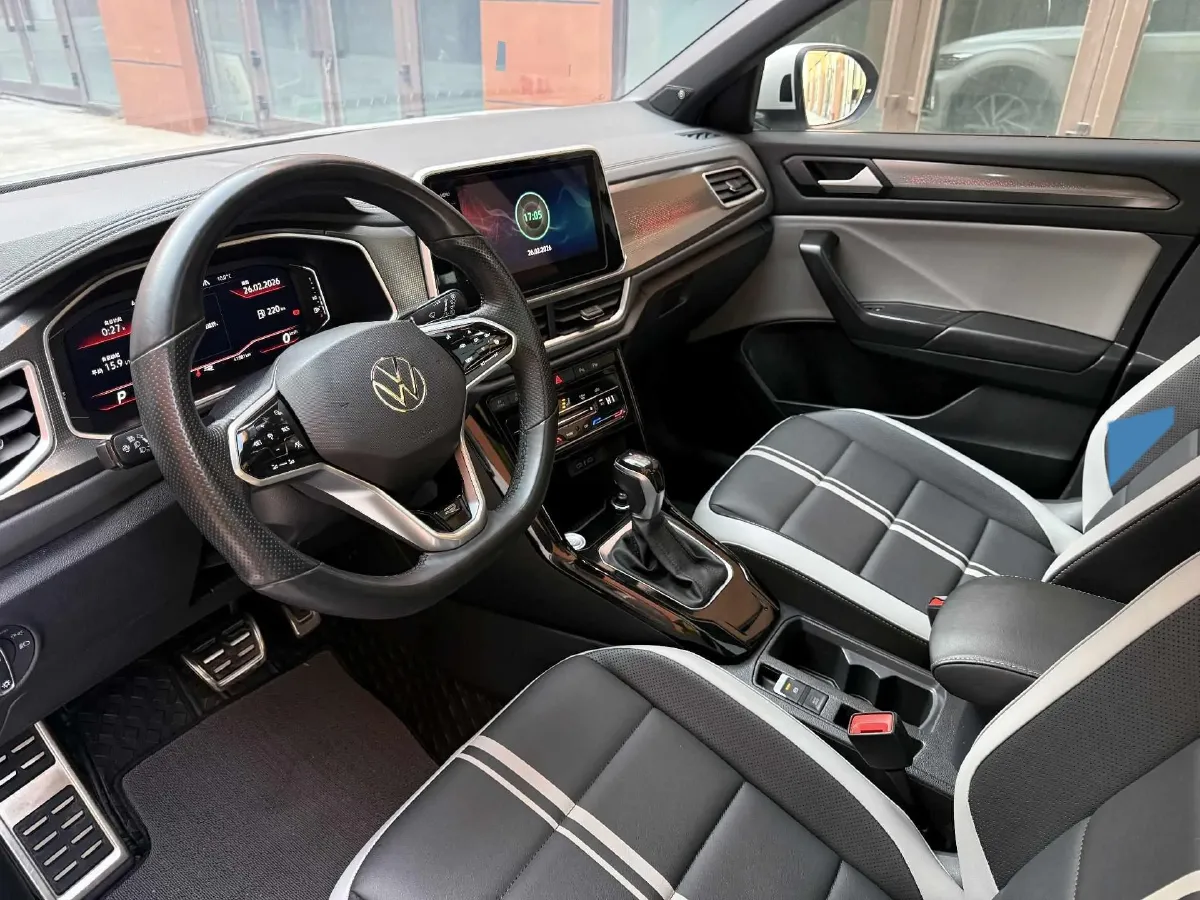 2023 Volkswagen T-Roc 1.5T 160HP L4 7DCT,autocango,china used car exporter,china ev exporter,chinese used car exporter,chinese used ev exporter