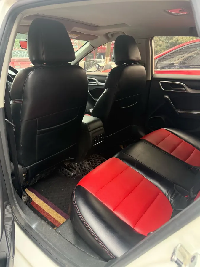 2019 MAXUS D60 1.5T 169HP L4 7DCT,autocango,china used car exporter,china ev exporter,chinese used car exporter,chinese used ev exporter