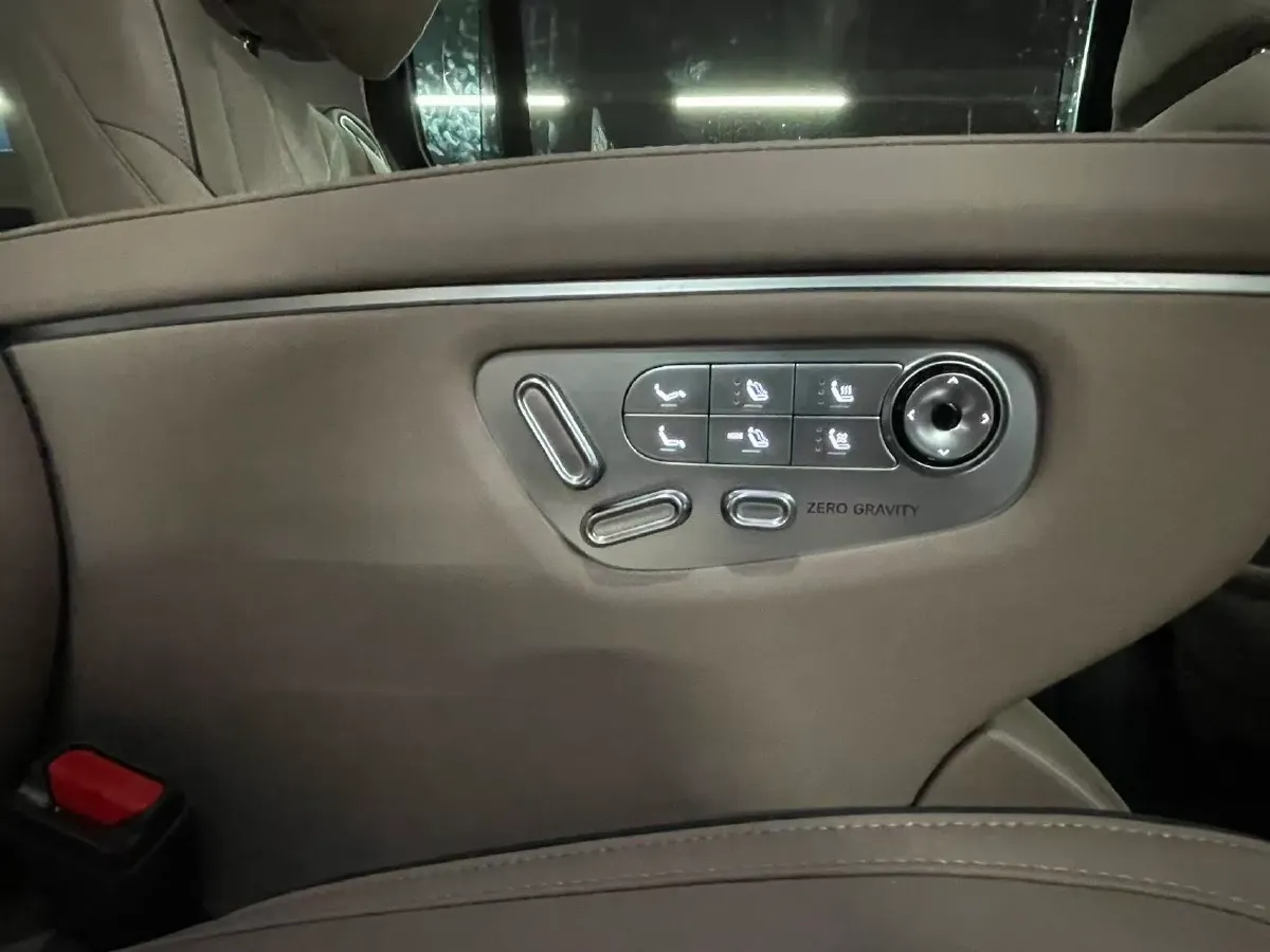 2025 Xpeng X9 BEV,autocango,china used car exporter,china ev exporter,chinese used car exporter,chinese used ev exporter