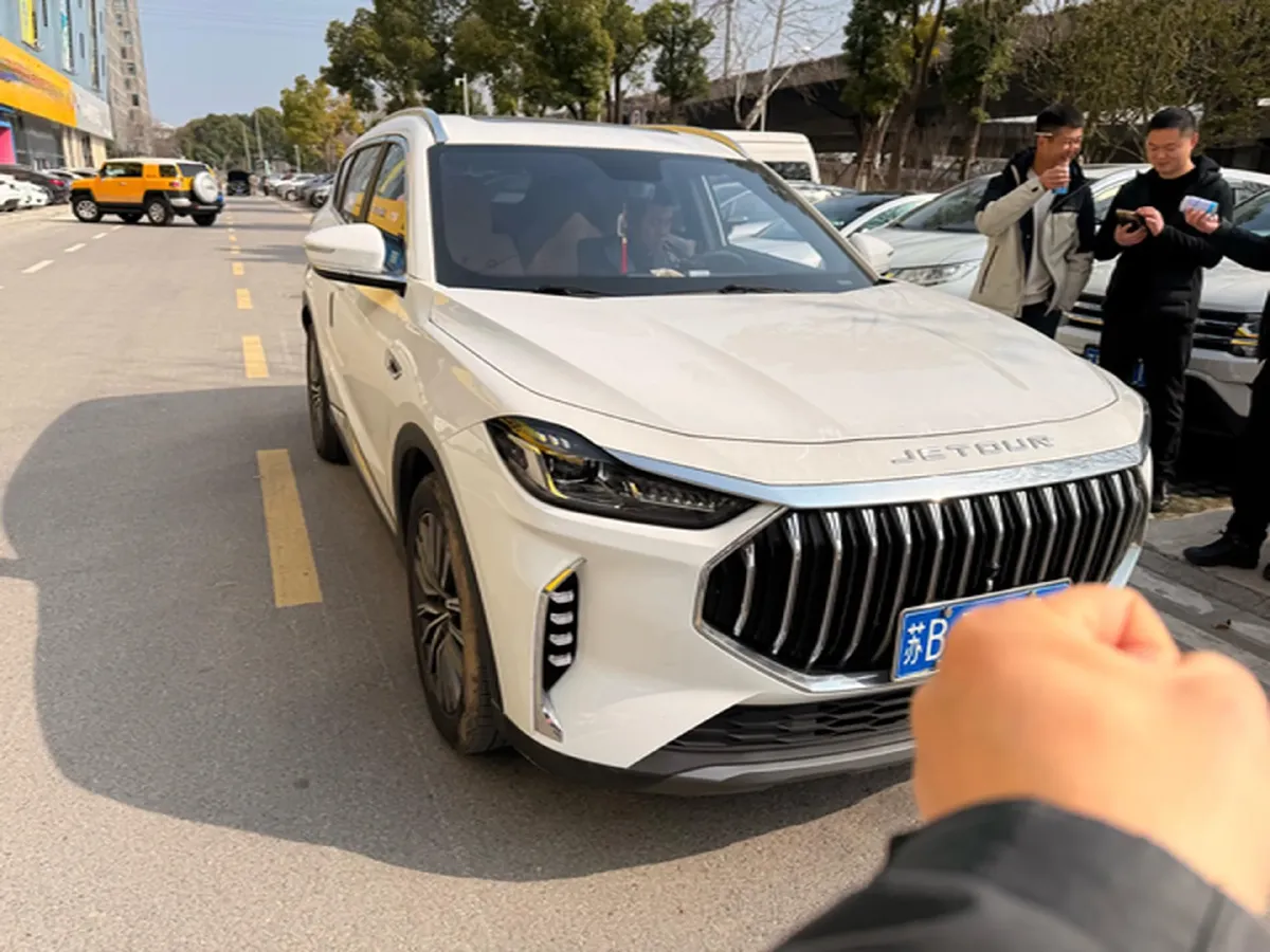 2025 Jetour X70 Plus 1.5T 184HP L4 7DCT,autocango,china used car exporter,china ev exporter,chinese used car exporter,chinese used ev exporter