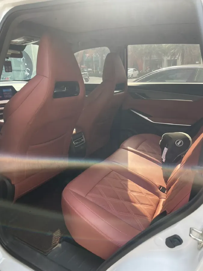 2023 ChangAn CS75 Plus 1.5T 188HP L4 8AT,autocango,china used car exporter,china ev exporter,chinese used car exporter,chinese used ev exporter