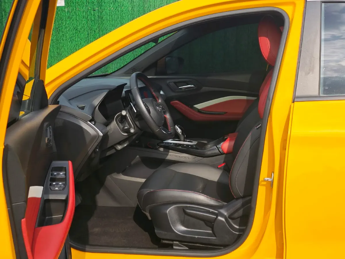 2021 MG 5 1.5T 173HP L4 7DCT,autocango,china used car exporter,china ev exporter,chinese used car exporter,chinese used ev exporter