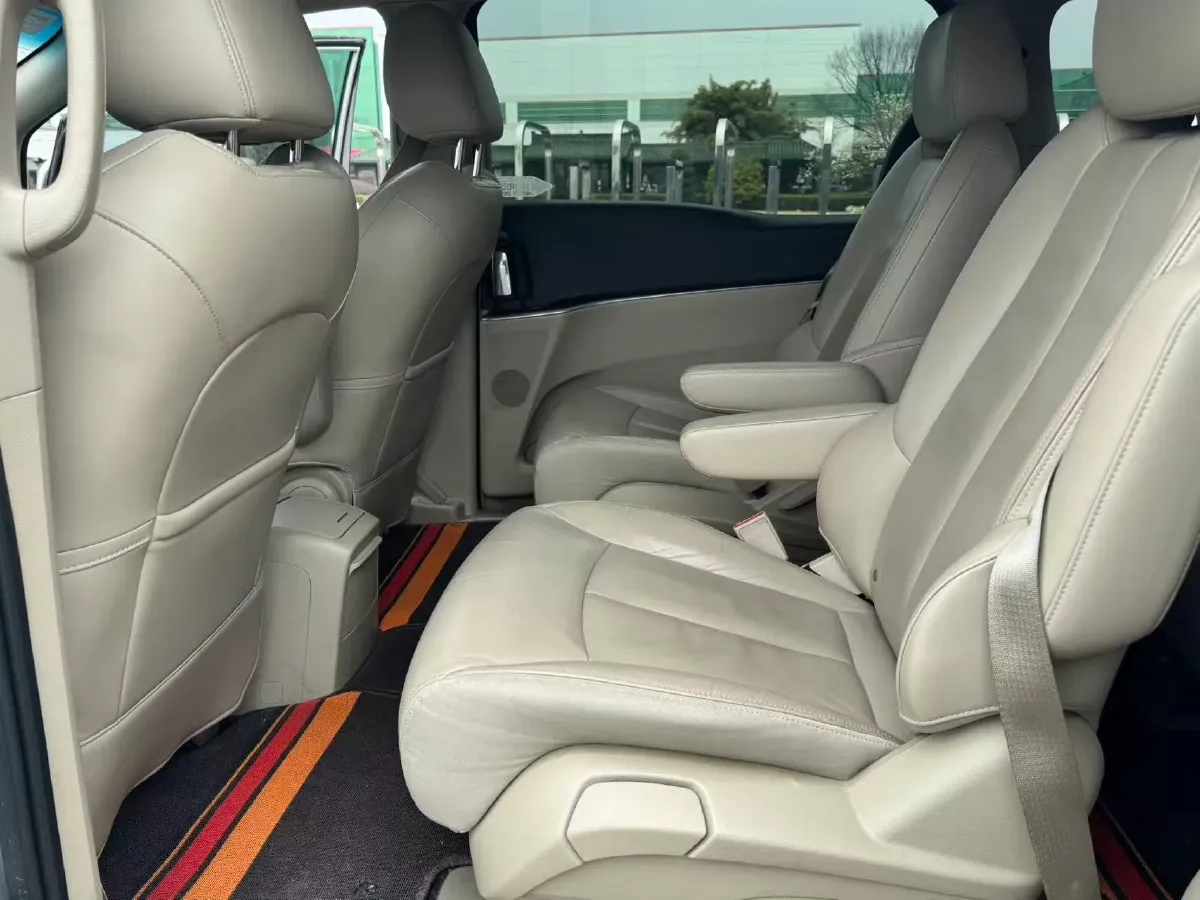 2018 Buick GL8 2.0T 260HP L4 6AT,autocango,china used car exporter,china ev exporter,chinese used car exporter,chinese used ev exporter