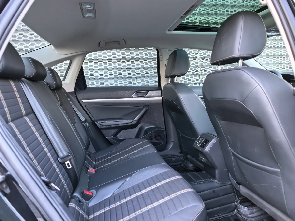 2022 Volkswagen Sagitar 1.2T 116HP L4 7DCT,autocango,china used car exporter,china ev exporter,chinese used car exporter,chinese used ev exporter