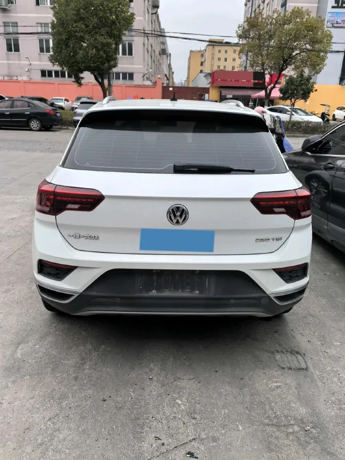 2019 Volkswagen T-Roc 1.4T 131HP L4 7DCT,autocango,china used car exporter,china ev exporter,chinese used car exporter,chinese used ev exporter