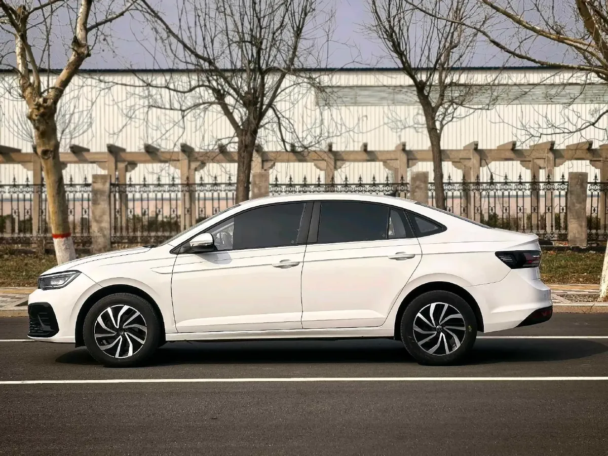 2023 Volkswagen Lavida 1.5L 110HP L4 6AT,autocango,china used car exporter,china ev exporter,chinese used car exporter,chinese used ev exporter