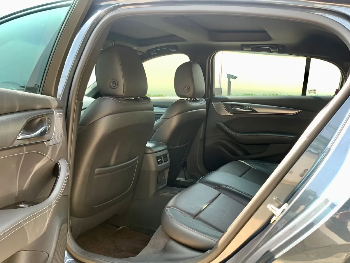 2020 Cadillac CT5 2.0T 237HP L4 10AT,autocango,china used car exporter,china ev exporter,chinese used car exporter,chinese used ev exporter