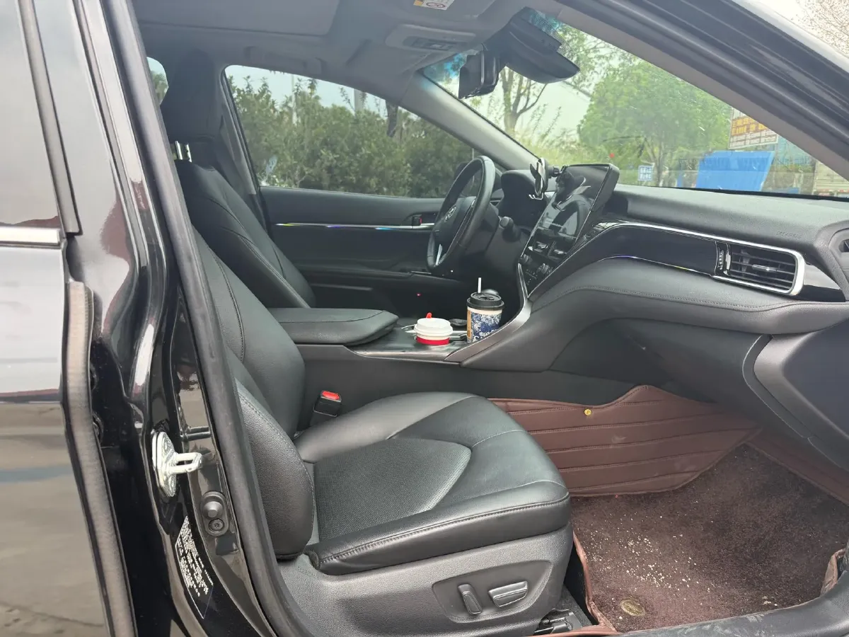 2023 Toyota Camry 2.5L 207HP L4 8AT,autocango,china used car exporter,china ev exporter,chinese used car exporter,chinese used ev exporter